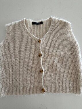 SIMONS ICÔNE Button Down Knit Vest